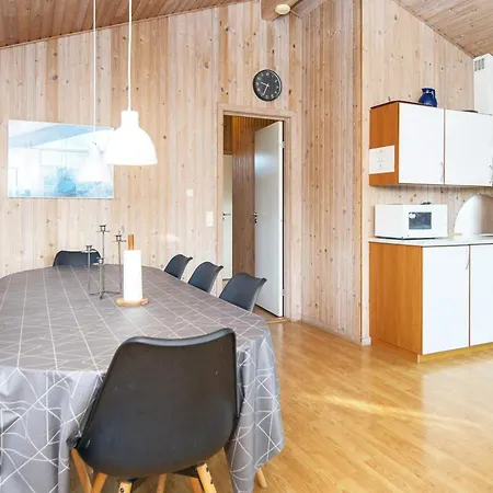 Three-bedroom In Juelsminde 17 度假居 *
