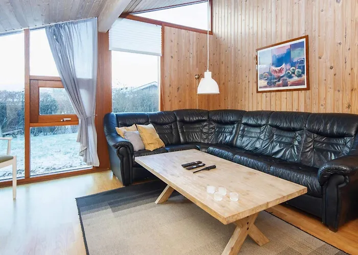 Secluded Retreat With Sauna - By Traum Dom wakacyjny *